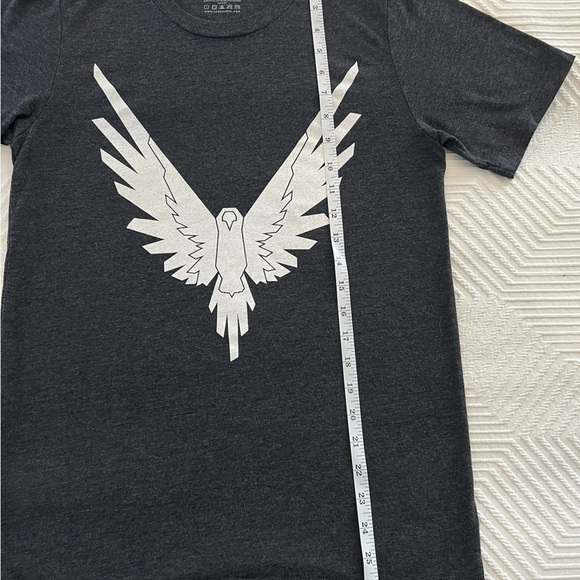 Maverick By Paul Logan  Women's Gray T-Shirt Graphic Art White Bird Image Sz S - Picture 3 of 9